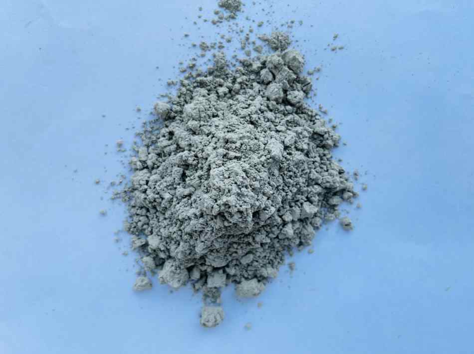 綠碳化硅粉的合成、性質與應用：從實驗室到工業化生產